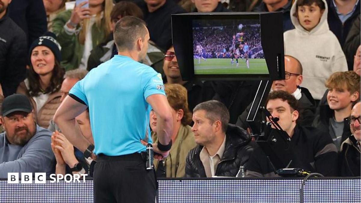 Роберто Россетти: Некоторые проверки VAR «не связаны с футболом»